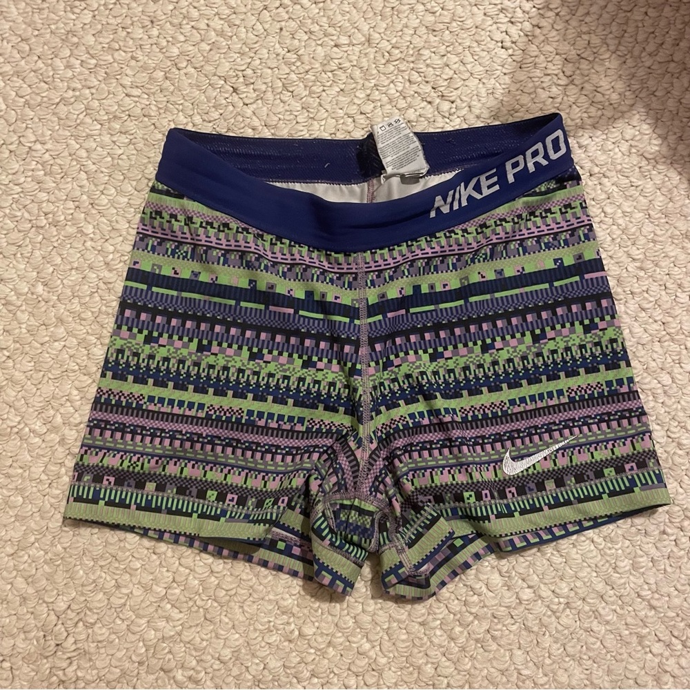 Nike Pro Women's Pixel Pattern Compression Shorts green blue medium